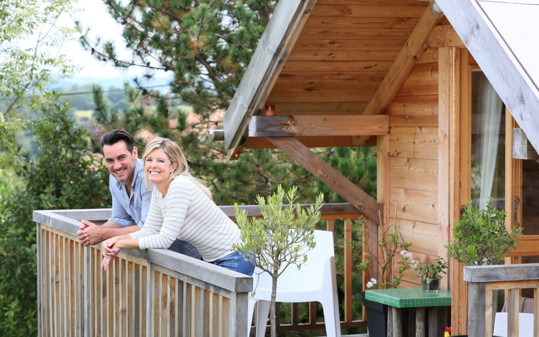 Women and men at vacation home