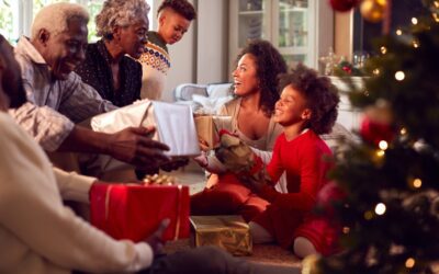 8 Ways to Save Money This Holiday Season